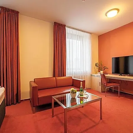 Ruby Blue Szálloda 4*