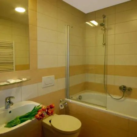 Hotel Ruby Blue