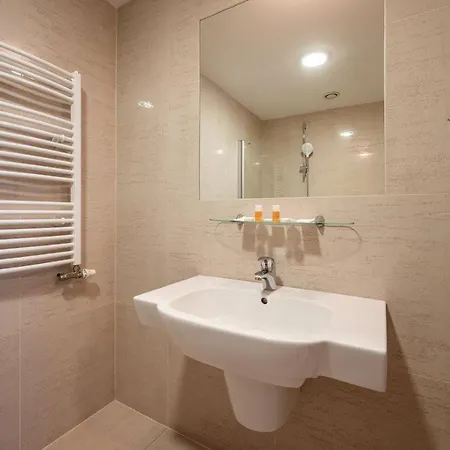 루비 블루 오스트라바