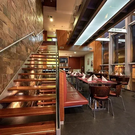 루비 블루 호텔