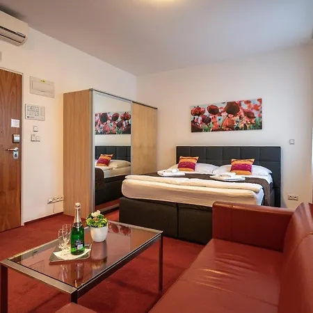 Отель Ruby Blue 4*