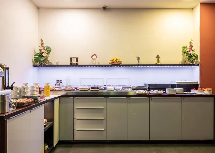 Ruby Blue Отель